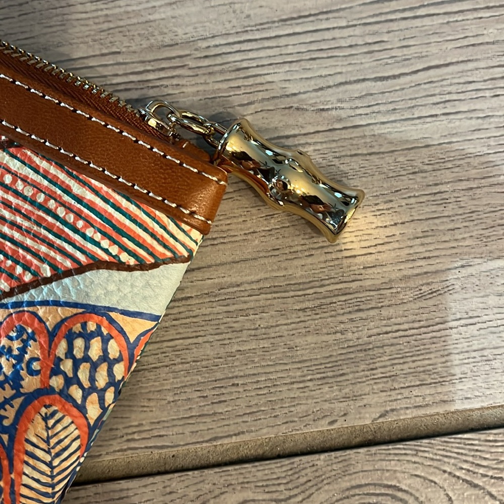 J Mclaughlin Clutch Tropical PrintZip Top - Picture 3 of 4
